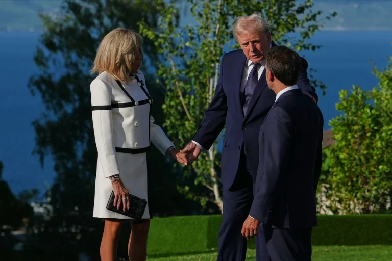 G7: Τελικά πρόκειται για …οικογενειακή υπόθεση – Ηγέτες, ζευγάρια και θέματα στο Εβιάν