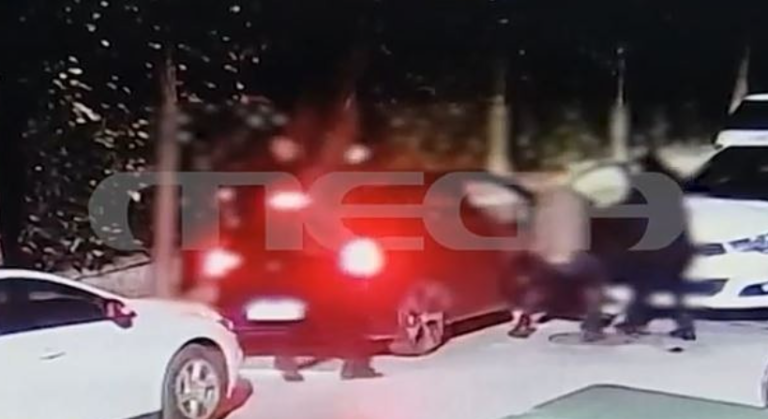 Συμμορία ανηλίκων που «μοίραζε» ναρκωτικά στα βόρεια προάστια ξυλοκοπεί μαθητές! Βίντεο ντοκουμέντο