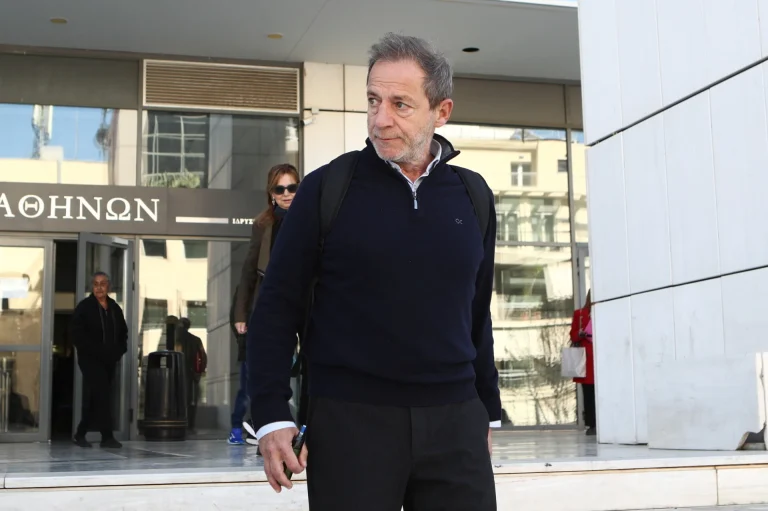 Ξεκίνησε η δίκη Λιγνάδη στο Εφετείο: Αντιμέτωπος ξανά με τρεις καταγγελίες βιασμού