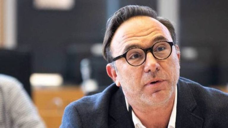 Αποχωρεί ο Πέτρος Κόκκαλης από τον «Κόσμο» – Σε τροχιά διάλυσης το κόμμα