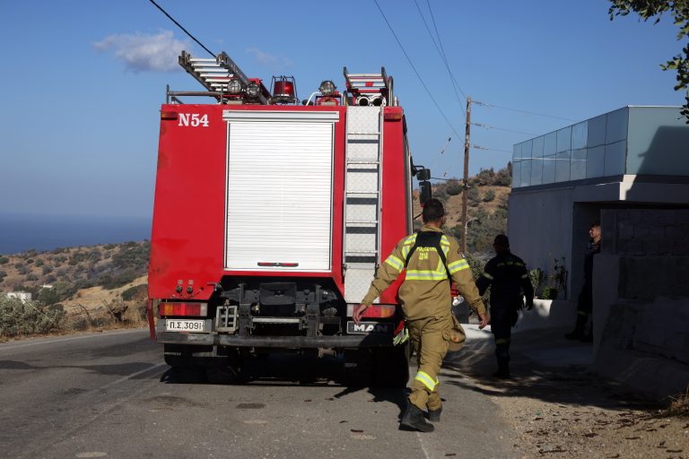 Φωτιές: Τρίτη ημέρα μάχης στο Ρέθυμνο, νέα μέτωπα σε Βοιωτία και Αχαΐα