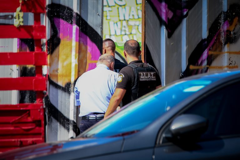 Που στρέφονται οι έρευνες των Αρχών για τη νεκρή στην Κυψέλη – Η ιατροδικαστική θα δώσει απαντήσεις