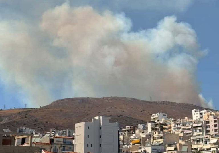 Σε πύρινο κλοιό το Χαϊδάρι (VIDEOS)