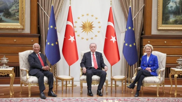 Φον ντερ Λάιεν μετά τη συνάντηση με Ερντογάν: «Ώρα να αξιοποιηθεί η νέα δυναμική για λύση στο Κυπριακό»