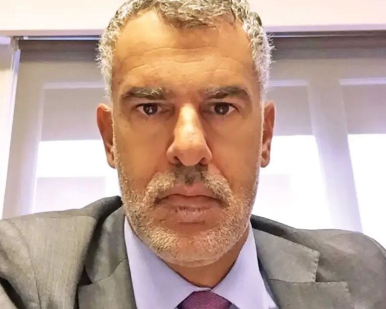Η κερκόπορτα της συνωμοσιολογίας