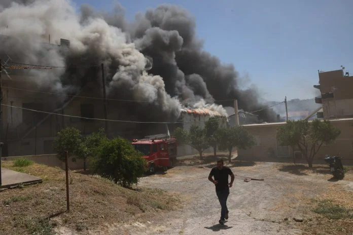 Ρεκόρ για πυρκαγιές από αμέλεια: 13 άτομα συνελήφθησαν μέσα σε δύο ημέρες