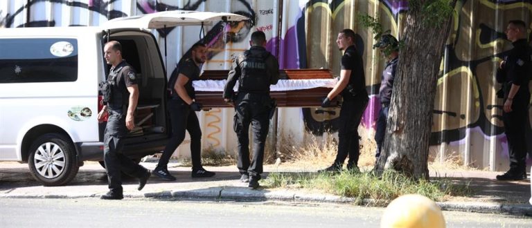Κυψέλη: Σε εξέλιξη η ταυτοποίηση της γυναίκας που βρέθηκε νεκρή σε βαλίτσα