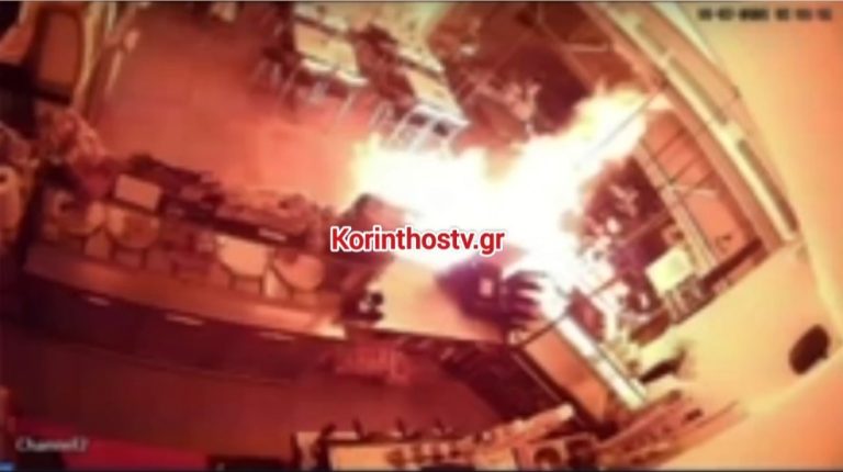 Εμπρηστική επίθεση σε καφετέρια στη Νεμέα – Κουκουλοφόροι έβαλαν φωτιά και εξαφανίστηκαν (Video)