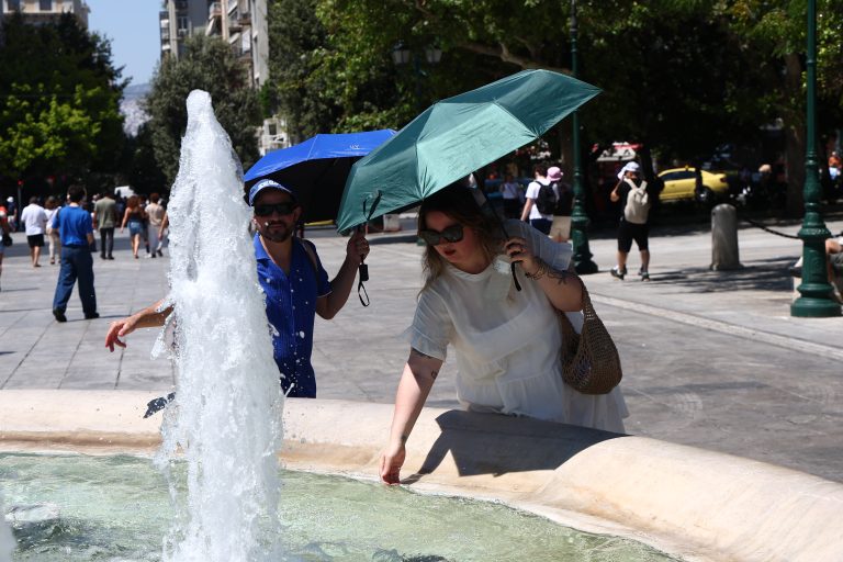 Καιρός: Στα ύψη και σήμερα ο υδράργυρος – Πώς θα μπει ο Σεπτέμβριος (video)