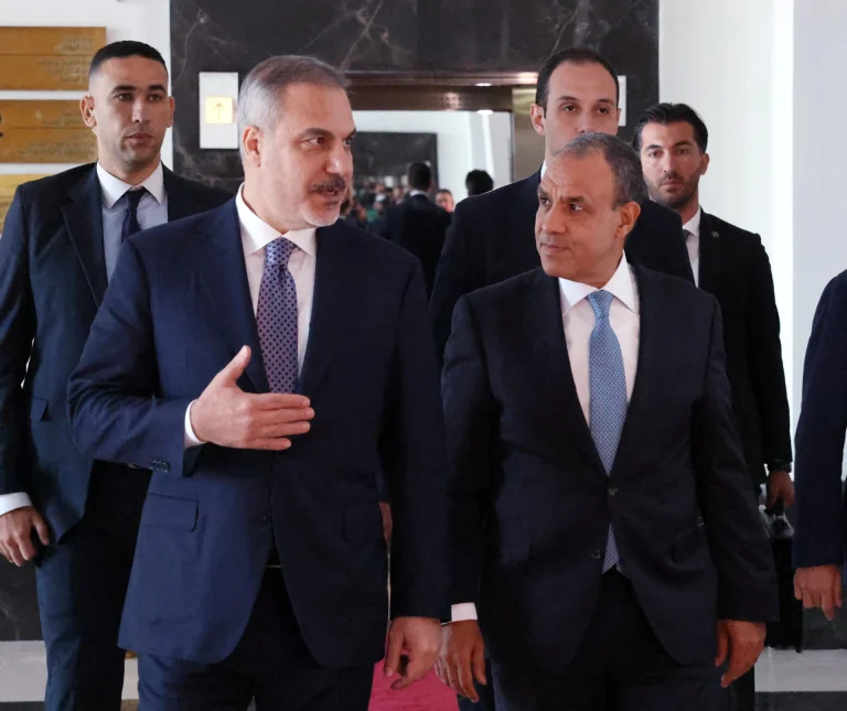 Ο Φιντάν στην Αίγυπτο με φόντο το Σύμφωνο της Μέκκας – Πιθανή διεύρυνση με τη συμμετοχή του Καΐρου