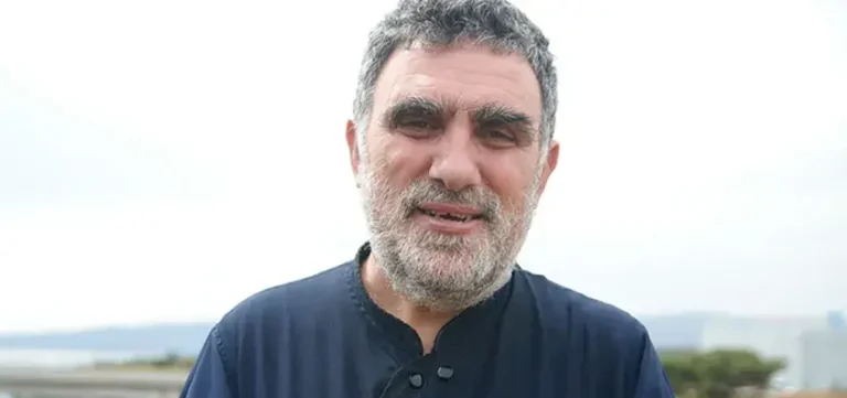Η Παναγιά μαζί μας…