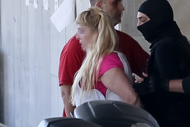 Υπόθεση Marfin: Δεν είναι η εντολέας μου στις φωτογραφίες της επίθεσης (video)