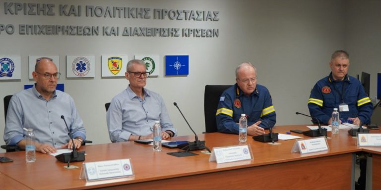 Έκτακτη σύσκεψη της Πολιτικής Προστασίας: Ποιες περιοχές είναι σε Red Code λόγω ισχυρών ανέμων
