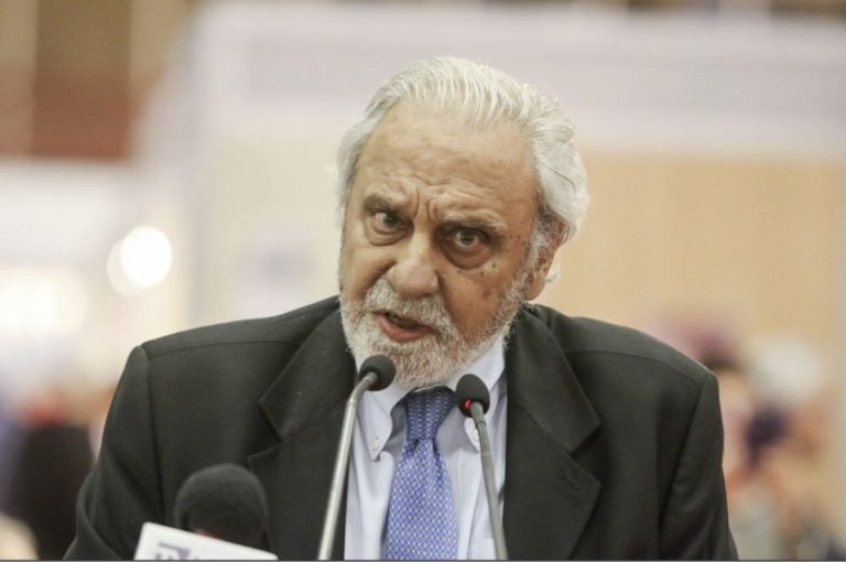 «Ο βασικός στόχος κάθε εξουσίας είναι να μην αλλάξει τίποτα»: Ο Κωνσταντίνος Τσουκαλάς έφυγε, η φράση του μένει
