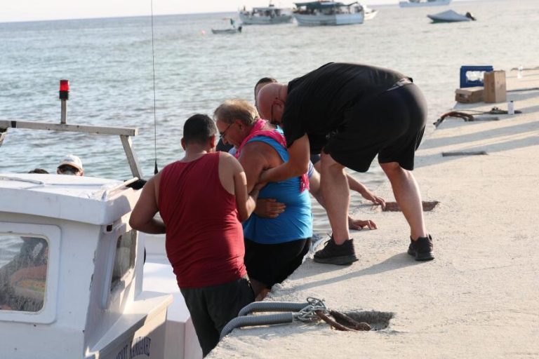 Χαλκιδική: Σε ύφεση η μεγάλη φωτιά στη Σίβηρη – 481 άτομα απομακρύνθηκαν δια θαλάσσης