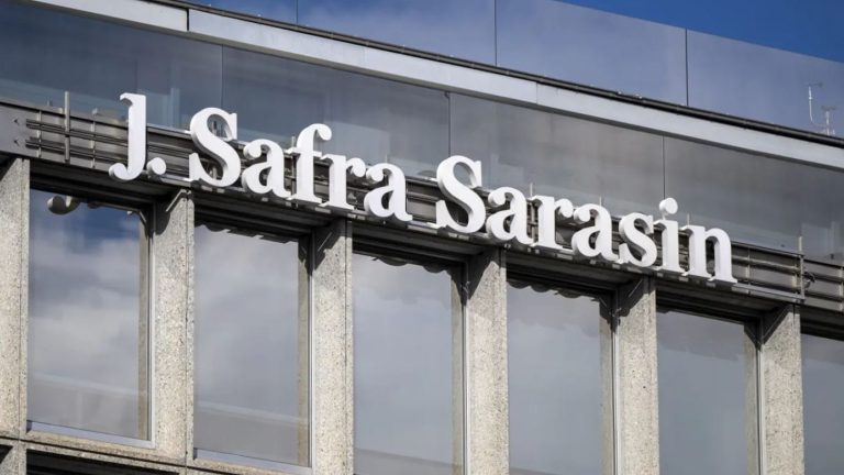 Banque J. Safra Sarasin: Ο πλούτος των ελληνικών νοικοκυριών ξεπερνά πλέον το 1 τρισ. ευρώ – Ερχεται στην Αθήνα να τον διαχειστεί και όχι μόνον!