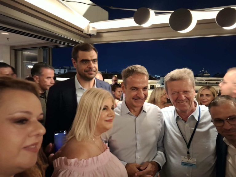 Τι είπε ο Κυριάκος Μητσοτάκης στα «πηγαδάκια» με δημοσιογράφους για εξαγγελίες και εκλογές