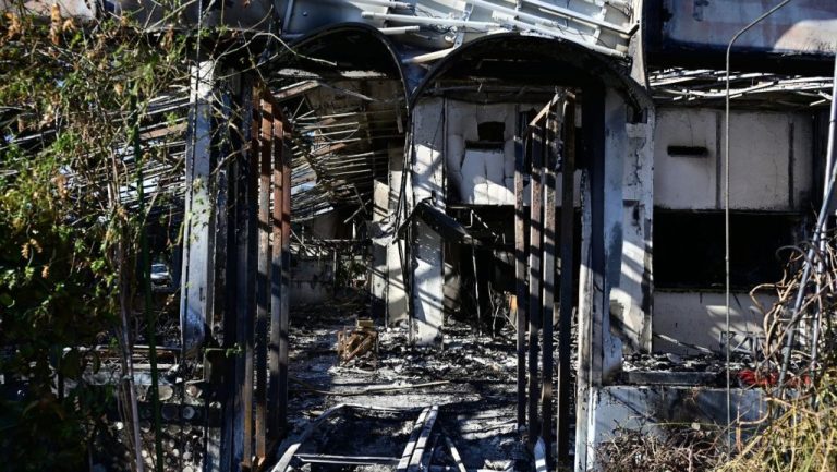 Νέα Ιωνία: Στο μικροσκόπιο η καφετέρια όπου ξέσπασε η φωτιά – Τι ερευνούν οι Αρχές (Video)