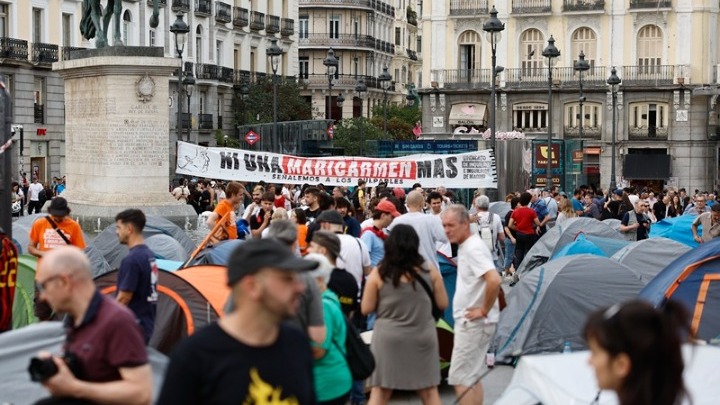 Στους δρόμους οι Ισπανοί για τις τιμές των ενοικίων μετά την έξωση της 87χρονης Μαρικάρμεν