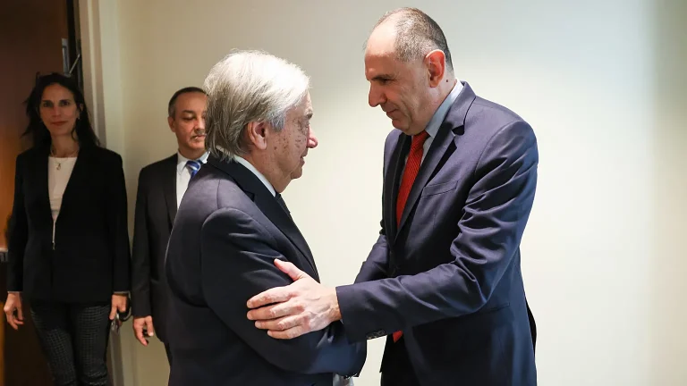 Γιώργος Γεραπετρίτης προς Άγκυρα: «Οι θαλάσσιες ζώνες δεν είναι πεδίο πλειστηριασμού»