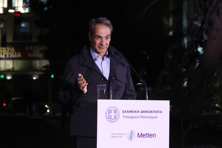 Μητσοτάκης από Θεσσαλονίκη: «Δεν φωτίζουμε μόνο τον Λευκό Πύργο, φωτίζουμε ολόκληρη τη Μακεδονία» (PHOTOS)