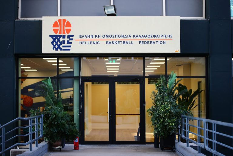 ΕΟΚ: Τα σενάρια μετά την παραίτηση Λιόλιου – Η διαδοχή, η διαιτησία και τα χρήματα που «πάγωσαν»