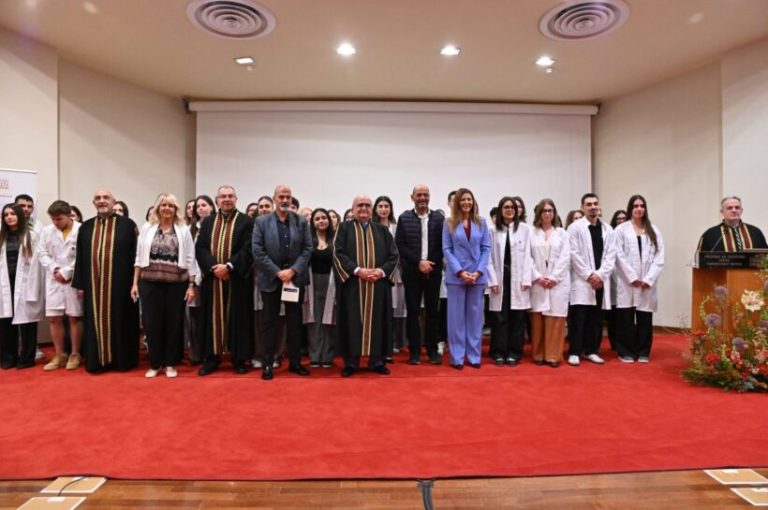 Πρεμιέρα για την αγγλόφωνη Ιατρική στην Πάτρα με φοιτητικές διαμαρτυρίες και ένταση