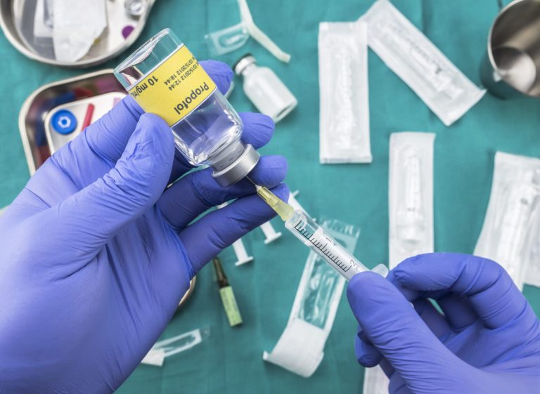 Προποφόλη φέρεται να εντοπίστηκε στις εξετάσεις του Μαζωνάκη – Αναμένονται οι τελικές αναλύσεις (Video)