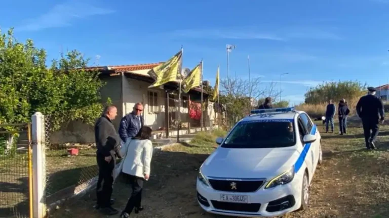 Αμαλιάδα: Δύο αδέρφια έθαψαν τη μητέρα τους στον κήπο του σπιτιού – Τους κατήγγειλε ο τρίτος αδερφός
