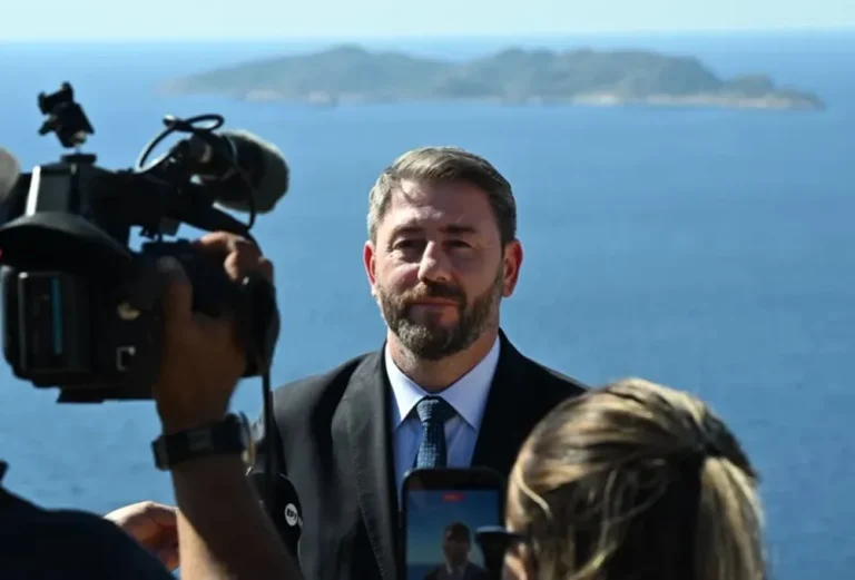 Ανδρουλάκης από το Καστελλόριζο: Αδιαπραγμάτευτα η κυριαρχία και τα δικαιώματα της Ελλάδας (Video)