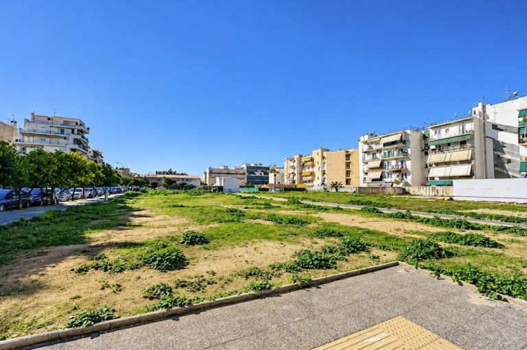 Δήμος Καλλιθέας: Δημοπρατήθηκε η ανάπλαση 5,5 στρεμμάτων στο πρώην οικόπεδο της «ΒΙΚΑ-EXPRESS»