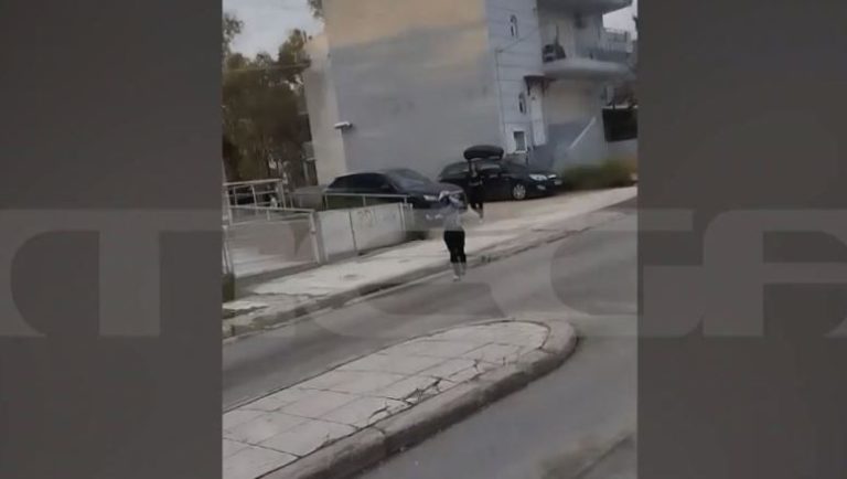 Άνω Λιόσια: Ανήλικοι πετροβολούν λεωφορεία με κόσμο (VIDEO)