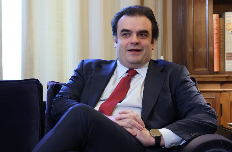 Ναι στο ελληνικό αίτημα από Βρυξέλλες: Πράσινο φως για ενεργειακές επενδύσεις 1 δισ. ευρώ έως το 2028